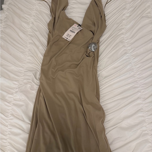Zara Beige Halter Maxi Dress - Picture 5 of 5